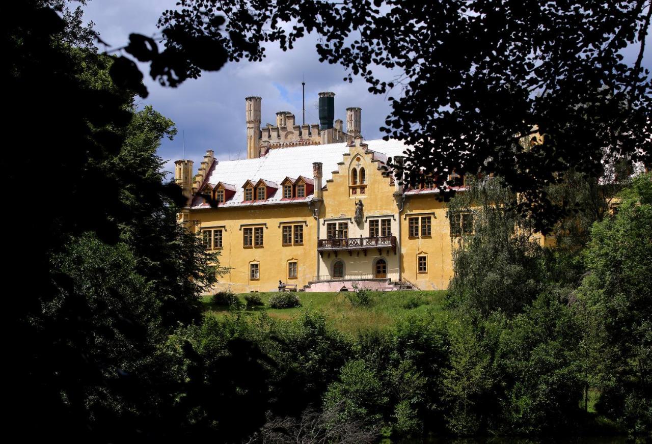 Hotel Zamek Netschetin Zewnętrze zdjęcie