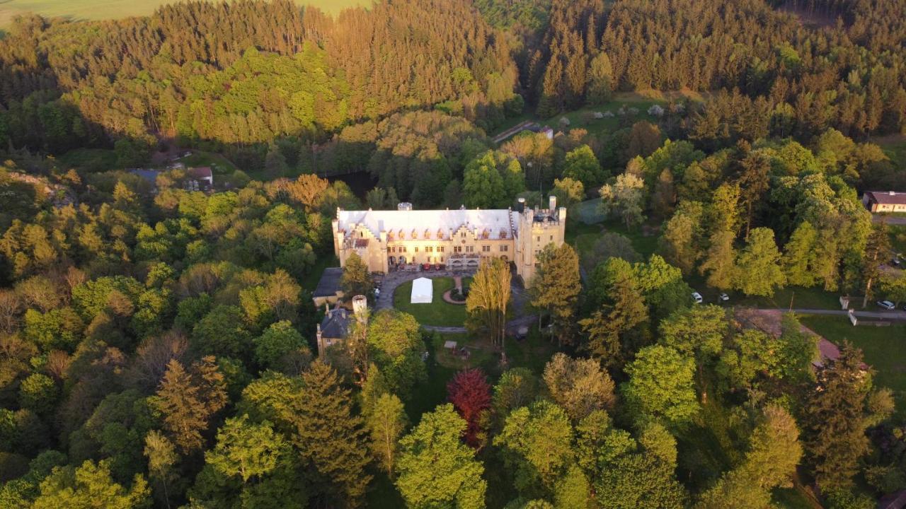 Hotel Zamek Netschetin Zewnętrze zdjęcie